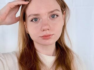 hardcore webcam CreolaMarn