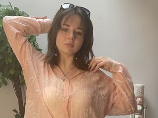 naked webcam girl photo CweneClose