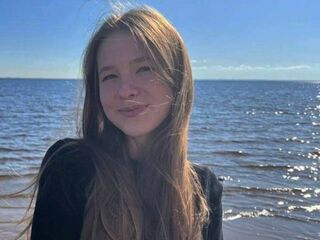 fingering girl chatroom DarcelMele