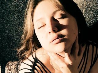 camwhore fingering shaved pussy DinaMargaret