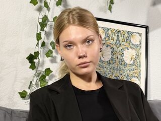 dirty webcam picture DonellaAndra