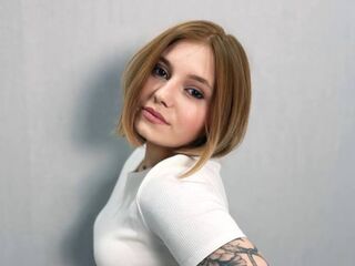 hot cam girl masturbating with dildo ElenorLandes