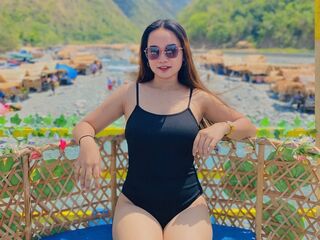 masturbating camgirl ElliseWise