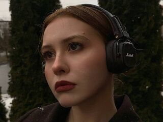 camgirl sex photo ElyseAndel