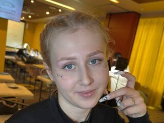 camwhore live EmelinaKrider