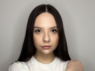 camgirl masturbating with dildo EmikoTriana