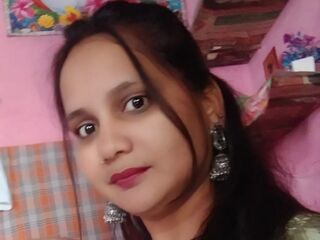 camslut fingering wet pussy EmiliaWalker