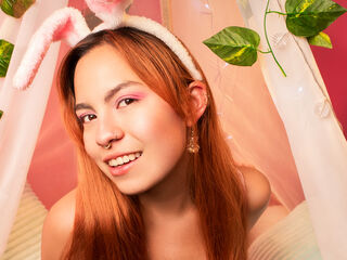 camgirl webcam EmmaMonnet