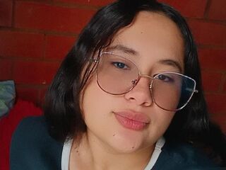 hot cam girl fingering pussy EmmanueRodriguez