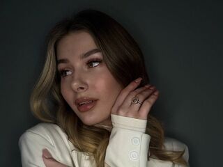 babe EvaEllees