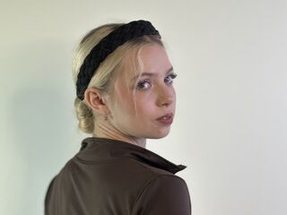 naughty camgirl picture EvetteHilado