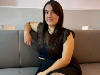 cam girl fingering EvvaCollins