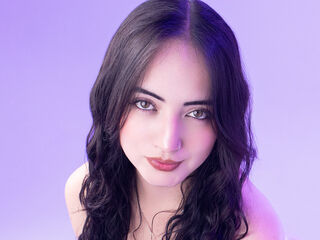 camwhore masturbating with vibrator GabbieCarter