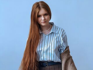 camslut GwynBujarski