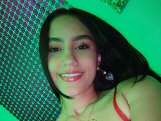 hot cam whore HannahHerrera
