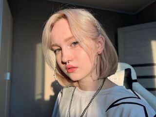 girl cam nude IleneDrones