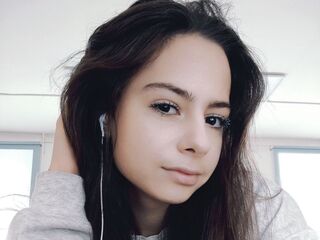naked webcamgirl photo JameShivy