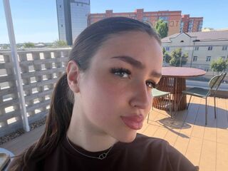 hot naked webcam girl JanieWeyhrauch