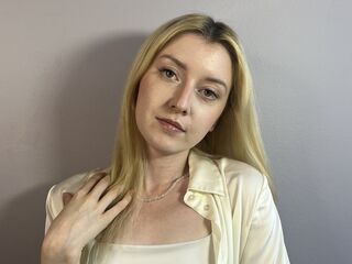 live video chat JeanneHolmes