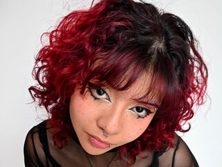 naked webcamgirl video JhadeLuxe
