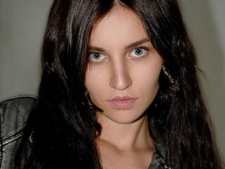 girl chat room JolineDurda