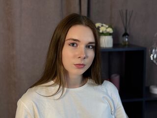 naked camgirl masturbating with vibrator JoselynNayes
