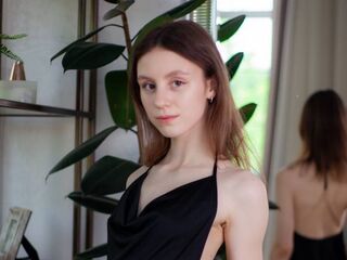 naked camgirl gallery JuneMills