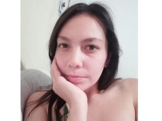 camgirl playing with sextoy KarlaGoldens