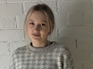 nude camgirl pic KarynMcguire