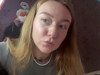 hot naked cam girl KayeEliasen