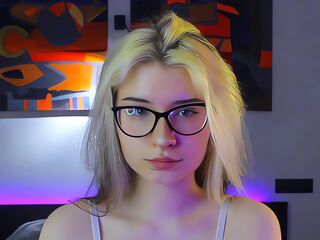 shower livesex KiraSerene