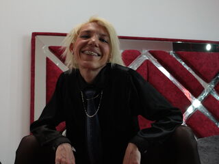 sexwebcam picture KloeSwings