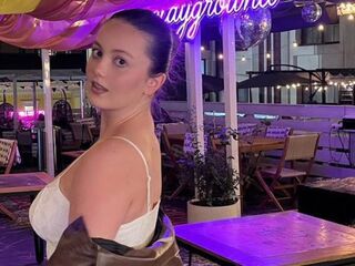 naughty cam girl KyleeBig