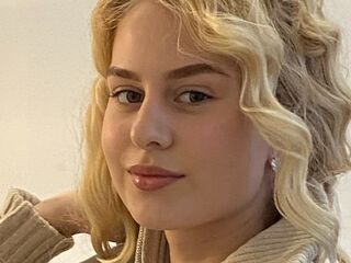 free live chatroom LaniePlewa