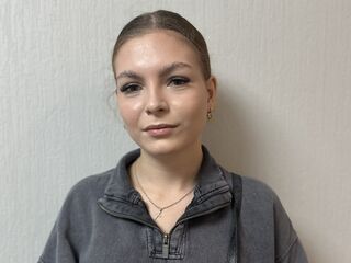 adult liveshow LauraTang