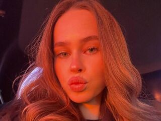 adult videochat LeoneTanton