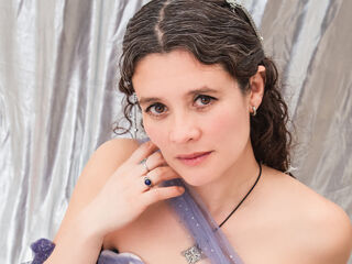 chat room livesex LiiaCrowns
