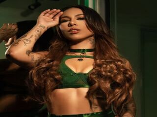 live cam girl LilyHarpers