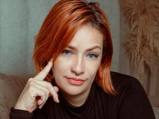 cam girl fingering LilySweet