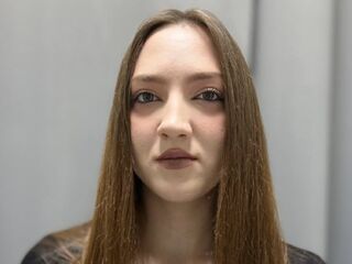 camgirl chatroom LisanBrown