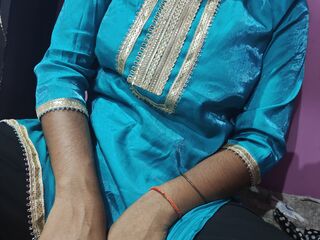 streaming live webcam LishaLiya