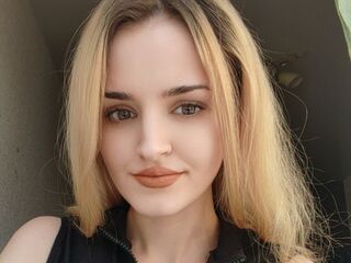 cam girl playing with vibrator LizaFoxie