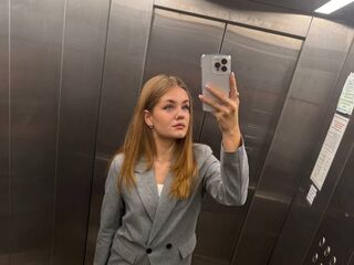 voyeur cam LizzieIacovino