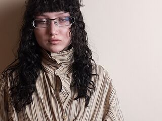 cam girl cam LonnieMackaman