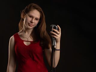 webcam girl LucettaDainty