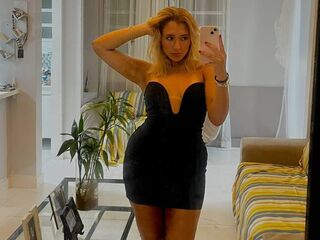 nude webcamgirl LunaVeller