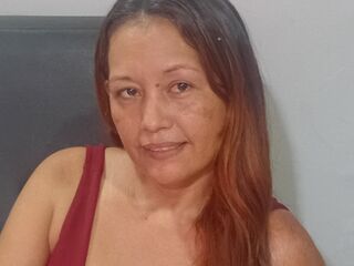 cam bitch Luzmari