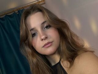 topless webcamgirl MaireGauci