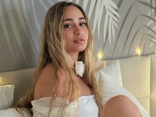 live webcam model MayaSly