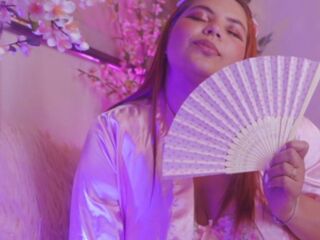 naked cam girl masturbating with sextoy MeganGreyh